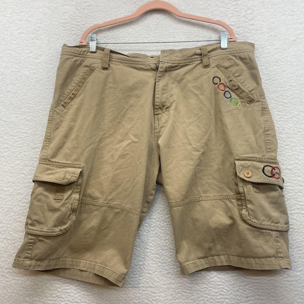 Vintage Coogi Shorts Mens 42 Beige Cargo Hip Hop Embroidered Logo 12 Inseam Y2K